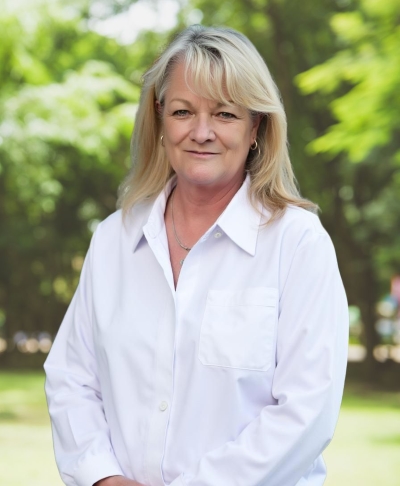 Deb Mahre